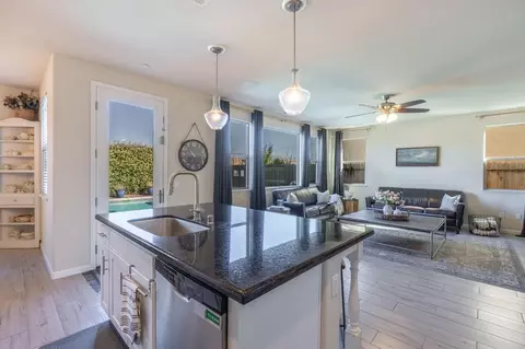 2153 Splendor Way, Modesto, CA 95357 photo 19