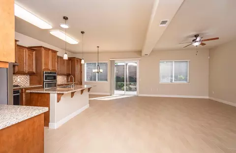 2069 Hidden Falls Dr, Folsom, CA 95630 photo 10