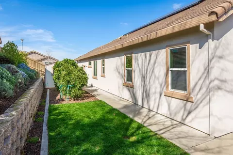 2069 Hidden Falls Dr, Folsom, CA 95630 photo 24