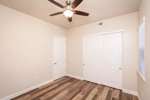 2069 Hidden Falls Dr, Folsom, CA 95630 photo 18