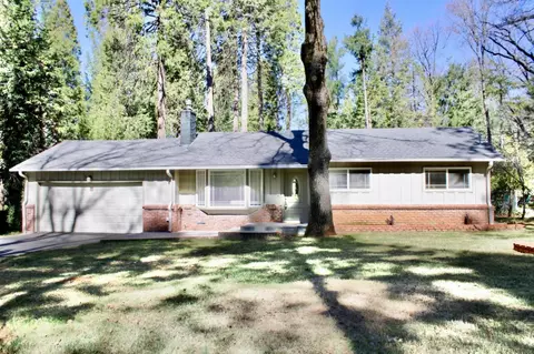 12876 Banner Lava Cap Rd, Nevada City, CA 95959