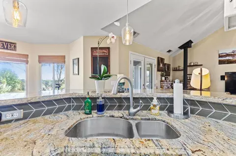 2653 Oak St, Sutter, CA 95982 photo 17