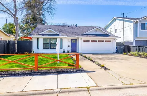 3710 44th St, Sacramento, CA 95820