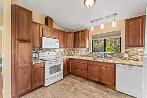 17801 Redberry Ln, Jackson, CA 95642 photo 10