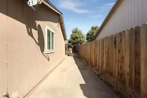 916 Busman Dr, Ripon, CA 95366 photo 37
