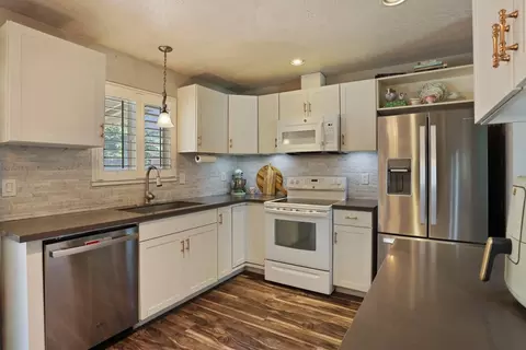 916 Busman Dr, Ripon, CA 95366 photo 13