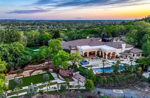 5687 Ridge Park Dr, Loomis, CA 95650