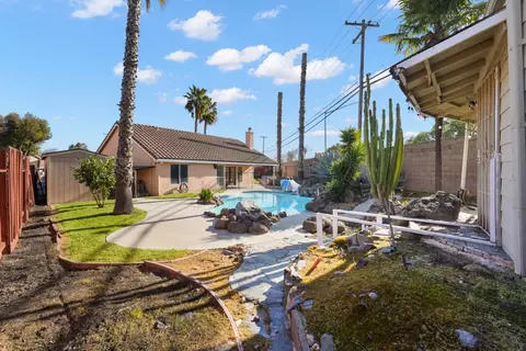 1525 Feather River Ct, Modesto, CA 95351 photo 24