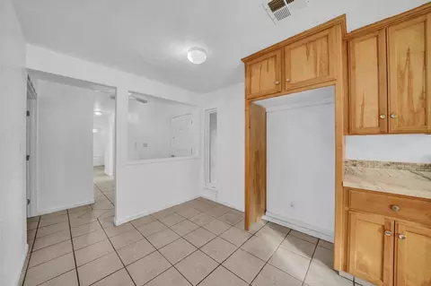 Entry Way - 2809 Mockingbird Dr, Ceres, CA 95307 photo 7 of 7