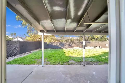 Exterior - 2809 Mockingbird Dr, Ceres, CA 95307 photo 5 of 10