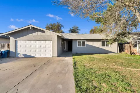 Exterior - 2809 Mockingbird Dr, Ceres, CA 95307 photo 3 of 10