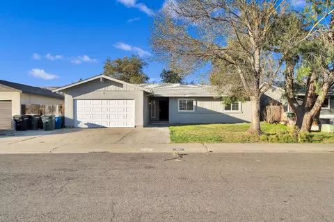 Exterior - 2809 Mockingbird Dr, Ceres, CA 95307 photo 4 of 10