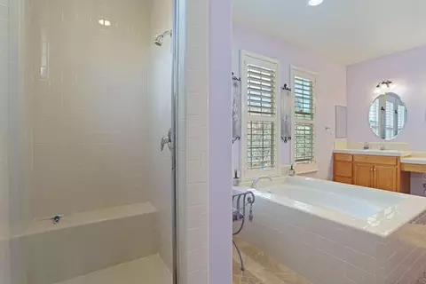 Bath - 3003 Remington Way, Tracy, CA 95377 photo 8 of 9