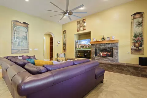 Living - 3003 Remington Way, Tracy, CA 95377 photo 4 of 8
