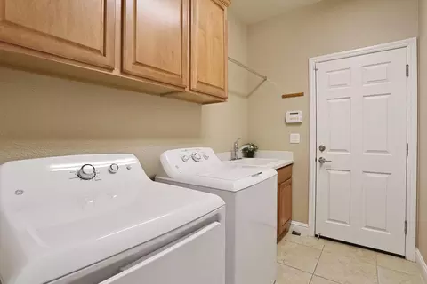 2347 Shadow Berry Dr, Manteca, CA 95336 photo 17