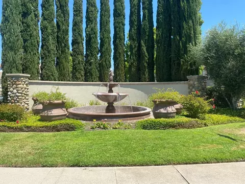 Exterior - 302 Esplanade Cir, Folsom, CA 95630 photo 2 of 2