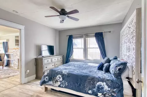 Bedroom - 537 W Olive Ave, Turlock, CA 95380 photo 3 of 4
