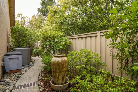 Exterior - 2927 Coopers Hawk Loop, Lincoln, CA 95648 photo 3 of 10