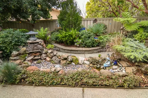 Exterior - 2927 Coopers Hawk Loop, Lincoln, CA 95648 photo 6 of 10