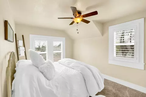 Bedroom - 8897 Central Ave, Orangevale, CA 95662 photo 2 of 8