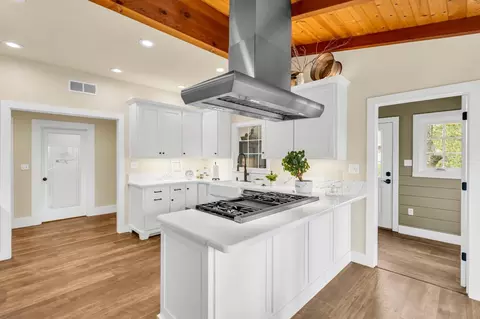 Kitchen - 8897 Central Ave, Orangevale, CA 95662 photo 7 of 9