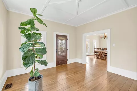 Entry Way - 8897 Central Ave, Orangevale, CA 95662 photo 3 of 9