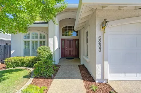 5233 Willow Park Ct, Carmichael, CA 95608 photo 3