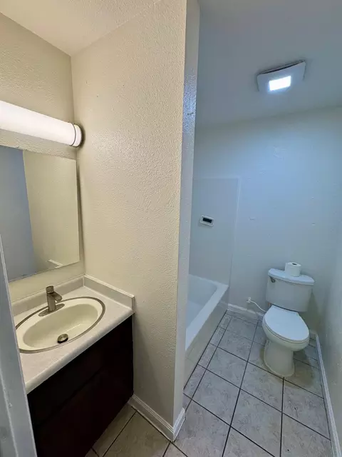 Bath - 23 B St, Empire, CA 95319 photo 1 of 1
