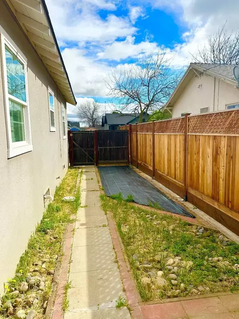 Exterior - 179 6th St, Gustine, CA 95322 photo 7 of 7