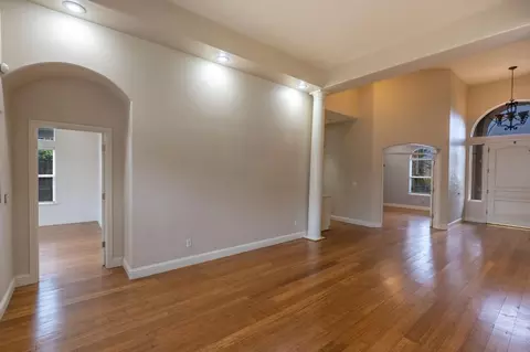 Living - 4609 Via Giardiano, Modesto, CA 95357 photo 3 of 10