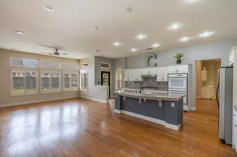 Living - 4609 Via Giardiano, Modesto, CA 95357 photo 7 of 10