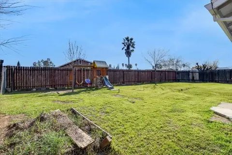 Exterior - 4343 Martel Dr, Olivehurst, CA 95961 photo 5 of 7