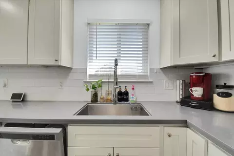 Kitchen - 4343 Martel Dr, Olivehurst, CA 95961 photo 5 of 5