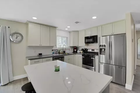 Kitchen - 4343 Martel Dr, Olivehurst, CA 95961 photo 1 of 5