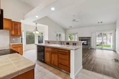 3605 Aristides Dr, Modesto, CA 95355 photo 21