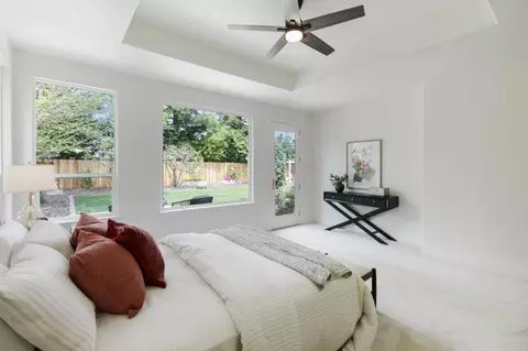 Bedroom - 5501 Rogers St, Davis, CA 95618 photo 2 of 5