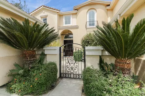 Exterior - 5501 Rogers St, Davis, CA 95618 photo 3 of 20