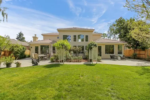 Exterior - 5501 Rogers St, Davis, CA 95618 photo 7 of 20