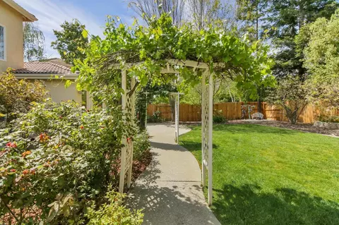 Exterior - 5501 Rogers St, Davis, CA 95618 photo 14 of 20