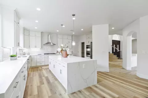 Kitchen - 5501 Rogers St, Davis, CA 95618 photo 4 of 8