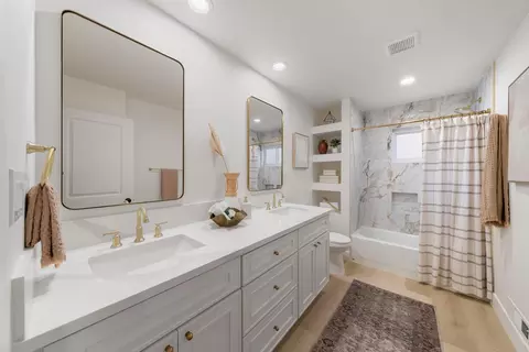 Bath - 1161 Jacob Ln, Carmichael, CA 95608 photo 5 of 6