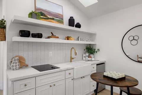 Kitchen - 1161 Jacob Ln, Carmichael, CA 95608 photo 10 of 10
