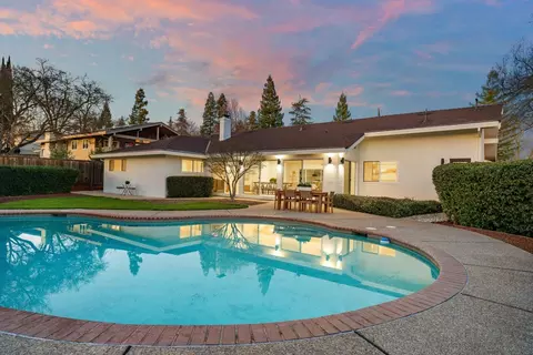 Exterior - 1161 Jacob Ln, Carmichael, CA 95608 photo 11 of 20