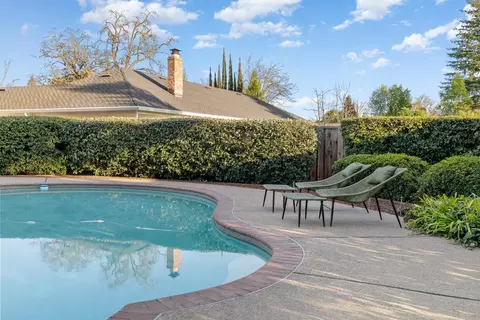 Exterior - 1161 Jacob Ln, Carmichael, CA 95608 photo 3 of 20
