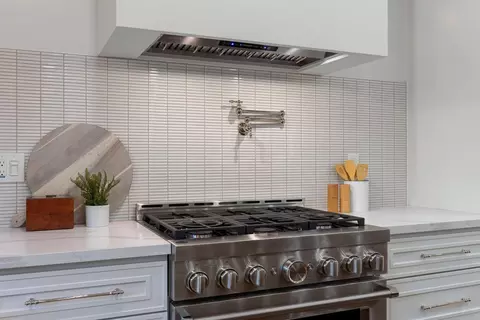 Kitchen - 1161 Jacob Ln, Carmichael, CA 95608 photo 6 of 10