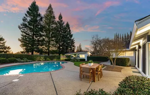 Exterior - 1161 Jacob Ln, Carmichael, CA 95608 photo 8 of 20