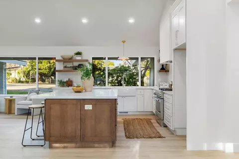 Kitchen - 1161 Jacob Ln, Carmichael, CA 95608 photo 3 of 10