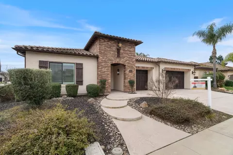 Exterior - 1432 Springhaven Way, Lodi, CA 95242 photo 3 of 6
