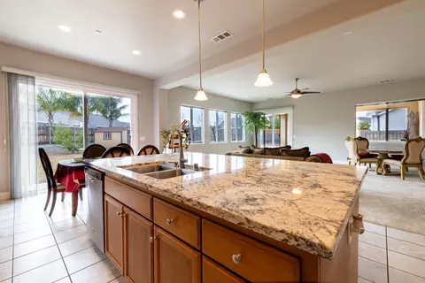 1540 Mirassou Dr, Manteca, CA 95337 photo 12