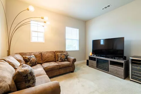 1540 Mirassou Dr, Manteca, CA 95337 photo 17